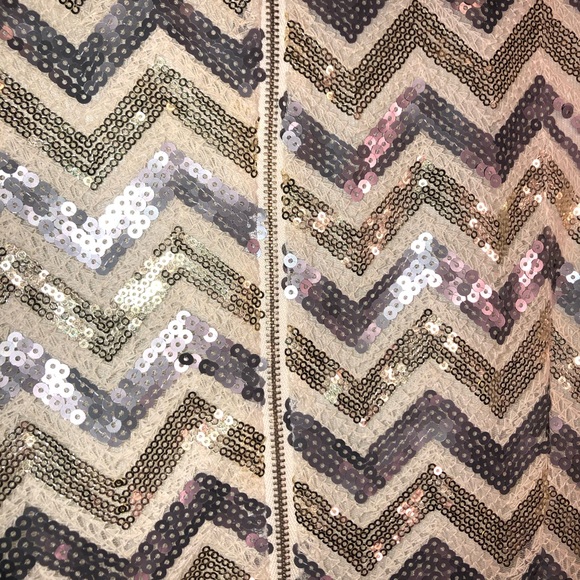 Charming Charlie Size Small Sort Party Dress.Covered in Gold and Silver Sequins - Picture 5 of 9